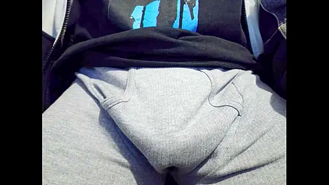 hairyuncut00 online show from November 30, 10:58 pm