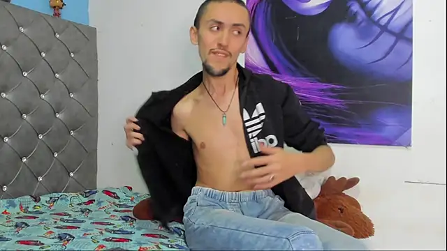 Snapshot of Karol_fenixx chatting on November 5, 12:21 am Karol fenixx online show from November 5, 12:21 am