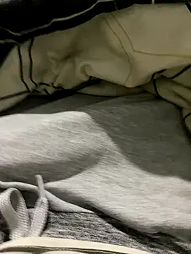 Snapshot of lucky_dicks143 chatting on December 1, 12:15 am lucky dicks143 online show from December 1, 12:15 am