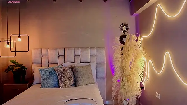 Snapshot of pamela_reyes_ chatting on September 23, 7:06 pm pamela reyes online show from September 23, 7:06 pm