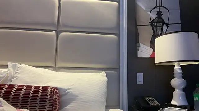 Snapshot of Blueskiiis3 chatting on September 27, 6:40 am Blueskiiis3 online show from September 27, 6:40 am