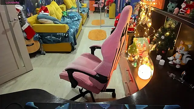 Softie Sofy online show from January 5, 2:17 am