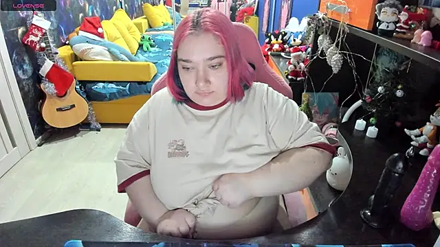 Softie Sofy online show from January 8, 2:03 am