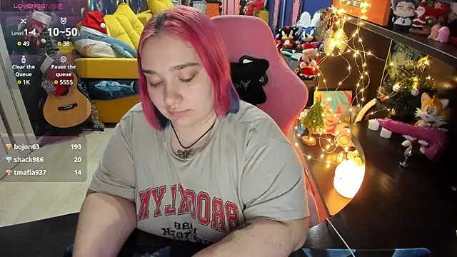 Softie Sofy online show from January 8, 8:27 am