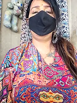 cute-tanvi online show from March 31, 1:40 am