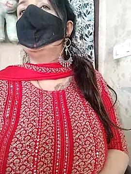 cute-tanvi online show from April 6, 4:46 am