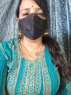 Snapshot of cute-tanvi chatting on June 18, 9:14 am cute-tanvi online show from June 18, 9:14 am