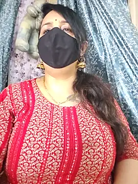 Snapshot of cute-tanvi chatting on June 29, 10:26 am cute-tanvi online show from June 29, 10:26 am