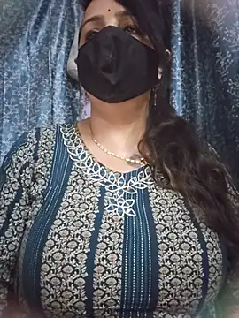 Snapshot of cute-tanvi chatting on July 18, 12:48 am cute-tanvi online show from July 18, 12:48 am
