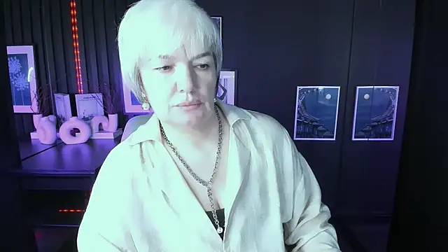 CarmenSoft online show from July 17, 8:35 pm