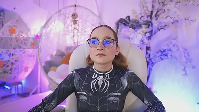 Snapshot of DalahiaRush chatting on October 7, 7:00 pm DalahiaRush online show from October 7, 7:00 pm