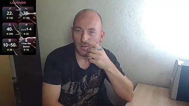 Snapshot of Johan___Barker chatting on November 7, 11:54 am Johan Barker online show from November 7, 11:54 am