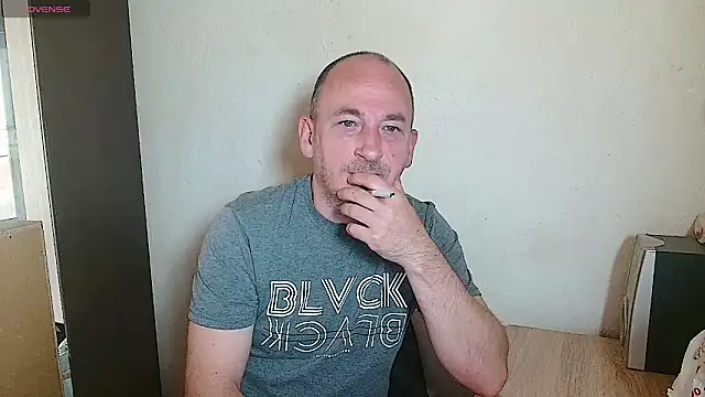 Johan   Barker online show from April 13, 12:10 pm