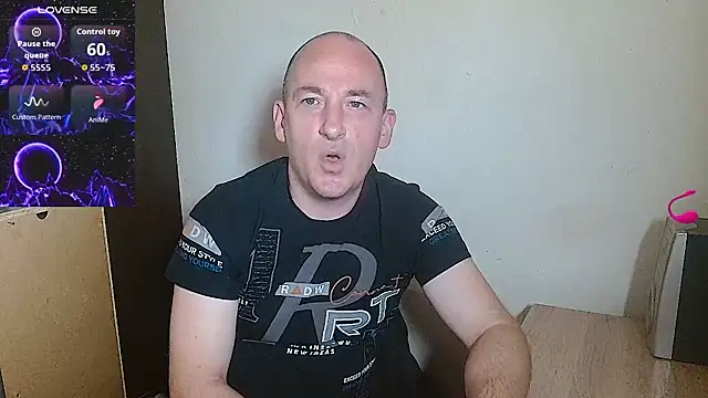 Johan   Barker online show from May 26, 10:22 am