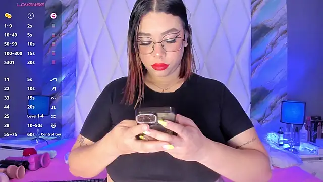 DanniaMonroee online show from March 12, 12:00 pm