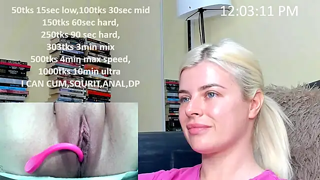 queenofthenighttt online show from April 8, 10:04 am