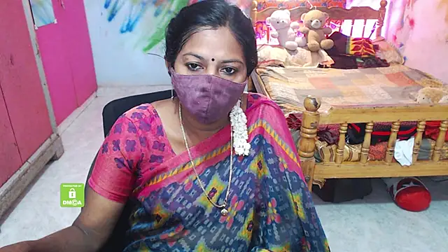 Snapshot of Novapol chatting on November 20, 1:33 pm Novapol online show from November 20, 1:33 pm