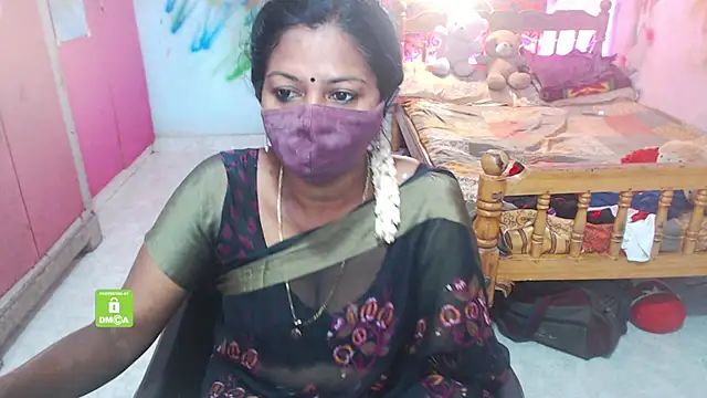 Snapshot of Novapol chatting on November 21, 5:39 am Novapol online show from November 21, 5:39 am