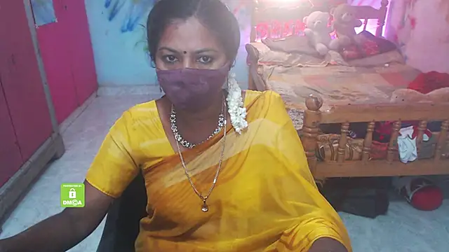 Snapshot of Novapol chatting on November 22, 5:50 am Novapol online show from November 22, 5:50 am