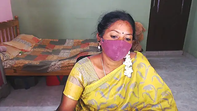 Snapshot of Novapol chatting on February 1, 12:15 pm Novapol online show from February 1, 12:15 pm