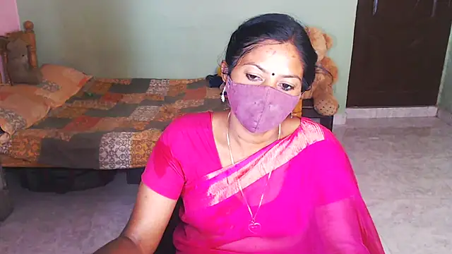 Snapshot of Novapol chatting on February 7, 4:27 am Novapol online show from February 7, 4:27 am