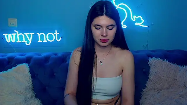 ViollinaLove online show from April 4, 4:48 pm