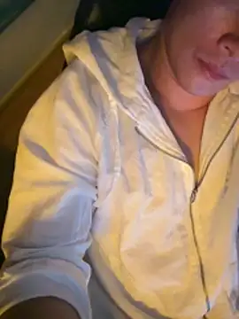 Snapshot of Tmissmag chatting on November 30, 11:47 am Tmissmag online show from November 30, 11:47 am