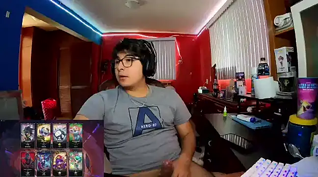 Nathanroberts111 online show from December 29, 8:48 pm