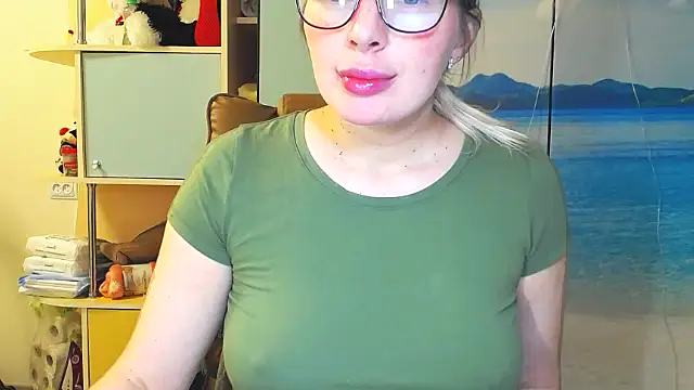 Snapshot of miaa_sunn chatting on November 24, 1:33 pm miaa sunn online show from November 24, 1:33 pm