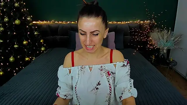 Rebecca Diamond online show from January 22, 6:52 am