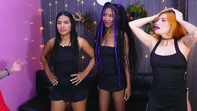 hotties kittens online show from February 15, 5:51 am
