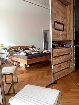 Pia July  online show from October 27, 1:04 pm