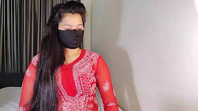 Snapshot of YourLovelyQueen chatting on January 14, 7:21 pm YourLovelyQueen online show from January 14, 7:21 pm