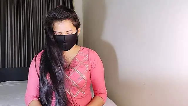 Snapshot of YourLovelyQueen chatting on February 11, 7:54 am YourLovelyQueen online show from February 11, 7:54 am