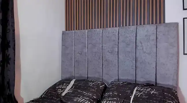 Hanna Risso online show from December 18, 6:14 pm