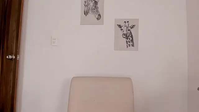 Hanna Risso online show from March 4, 4:57 pm