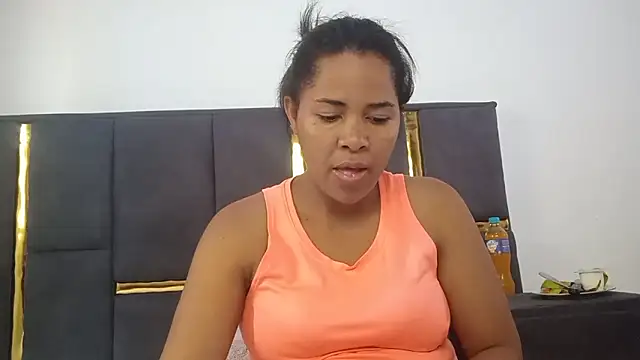 Snapshot of aleixane chatting on February 5, 7:13 am aleixane online show from February 5, 7:13 am