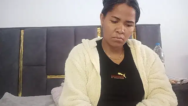 Snapshot of aleixane chatting on June 23, 6:33 am aleixane online show from June 23, 6:33 am