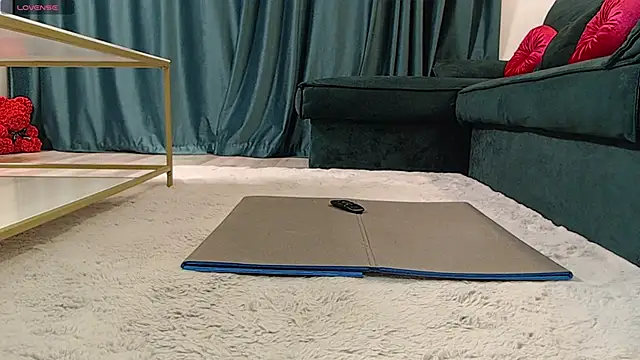 natasha-bigas online show from October 8, 7:11 pm