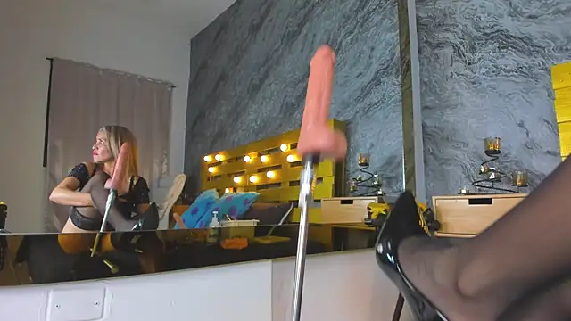 elena mature online show from January 20, 1:07 am