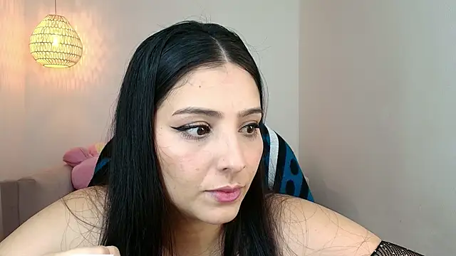 YummyAnna  online show from February 17, 8:15 pm