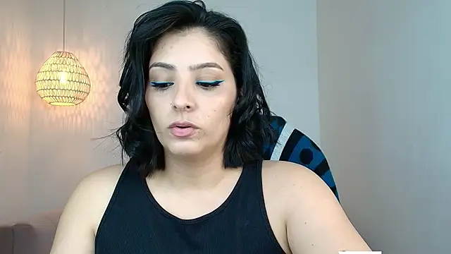 Snapshot of YummyAnna_ chatting on April 25, 7:55 pm YummyAnna online show from April 25, 7:55 pm