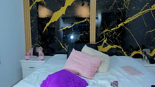 Nyakimgold online show from January 28, 1:08 am