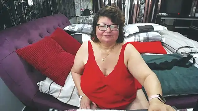 SweetMommaX online show from June 15, 1:57 pm