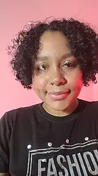 Snapshot of Electric_bae chatting on October 26, 1:00 am Electric bae online show from October 26, 1:00 am