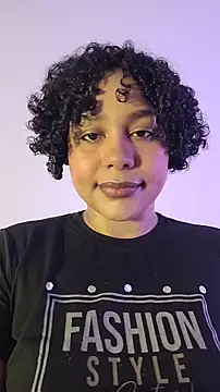 Snapshot of Electric_bae chatting on November 3, 2:35 am Electric bae online show from November 3, 2:35 am