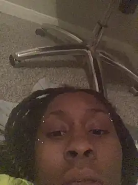 Snapshot of Foreignthababyy chatting on November 30, 5:22 am Foreignthababyy online show from November 30, 5:22 am