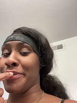 Foreignthababyy online show from March 26, 7:58 am