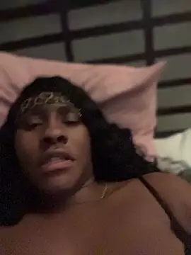 Foreignthababyy online show from May 23, 2:39 am