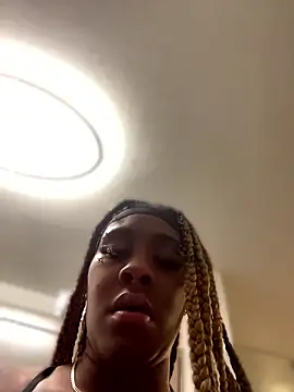 Foreignthababyy online show from July 12, 1:51 am